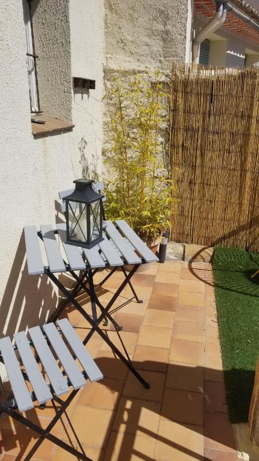 Chambre D'Hote La Petite Maison Du Puits Bollène Exteriör bild